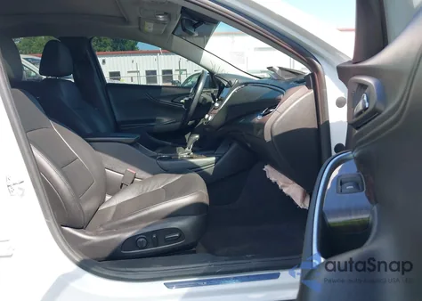 2020 Chevrolet Malibu Fwd Premier z USA, uszkodzony, nr VIN 1G1ZE5SX7LF007781